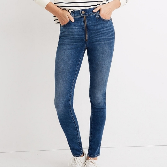 Madewell 10" High-Rise Roadtripper Jeans in Ridgefield Wash: Zip-Front E… - Picture 3 of 15